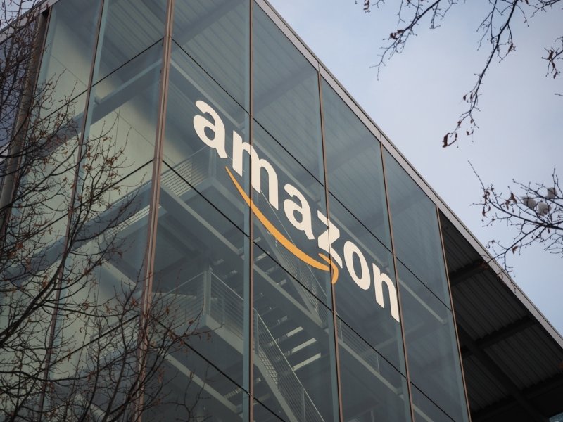 Amazon инвестирует 300 миллионов евро в расширение логистического центра в Германии