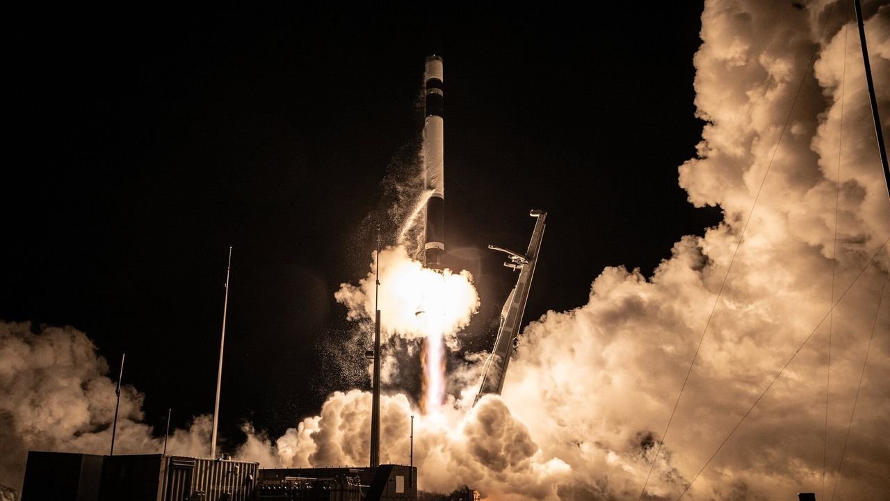 Запуск японского спутника: успех миссии Rocket Lab и будущее спутниковой сети iQPS