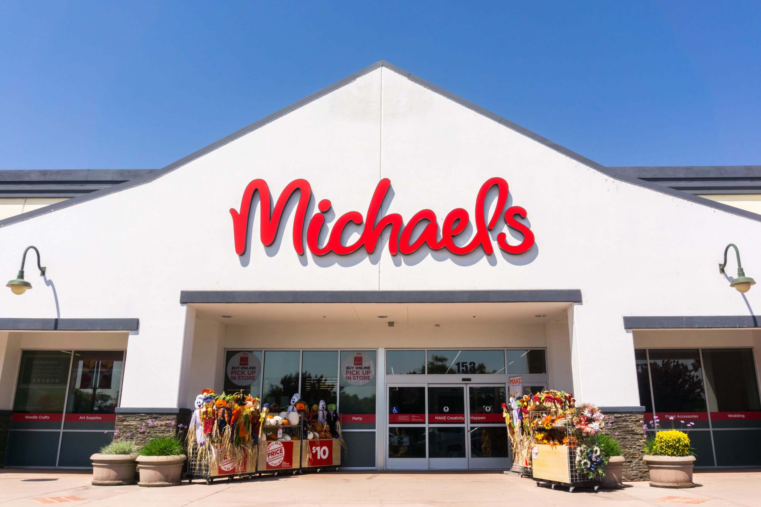 Michaels Companies: Новая эра кастомного оформления рамок с использованием AR-технологий