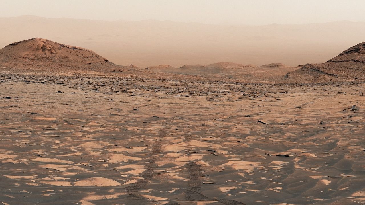 Космическое достижение: панорама Марса от ровера Curiosity