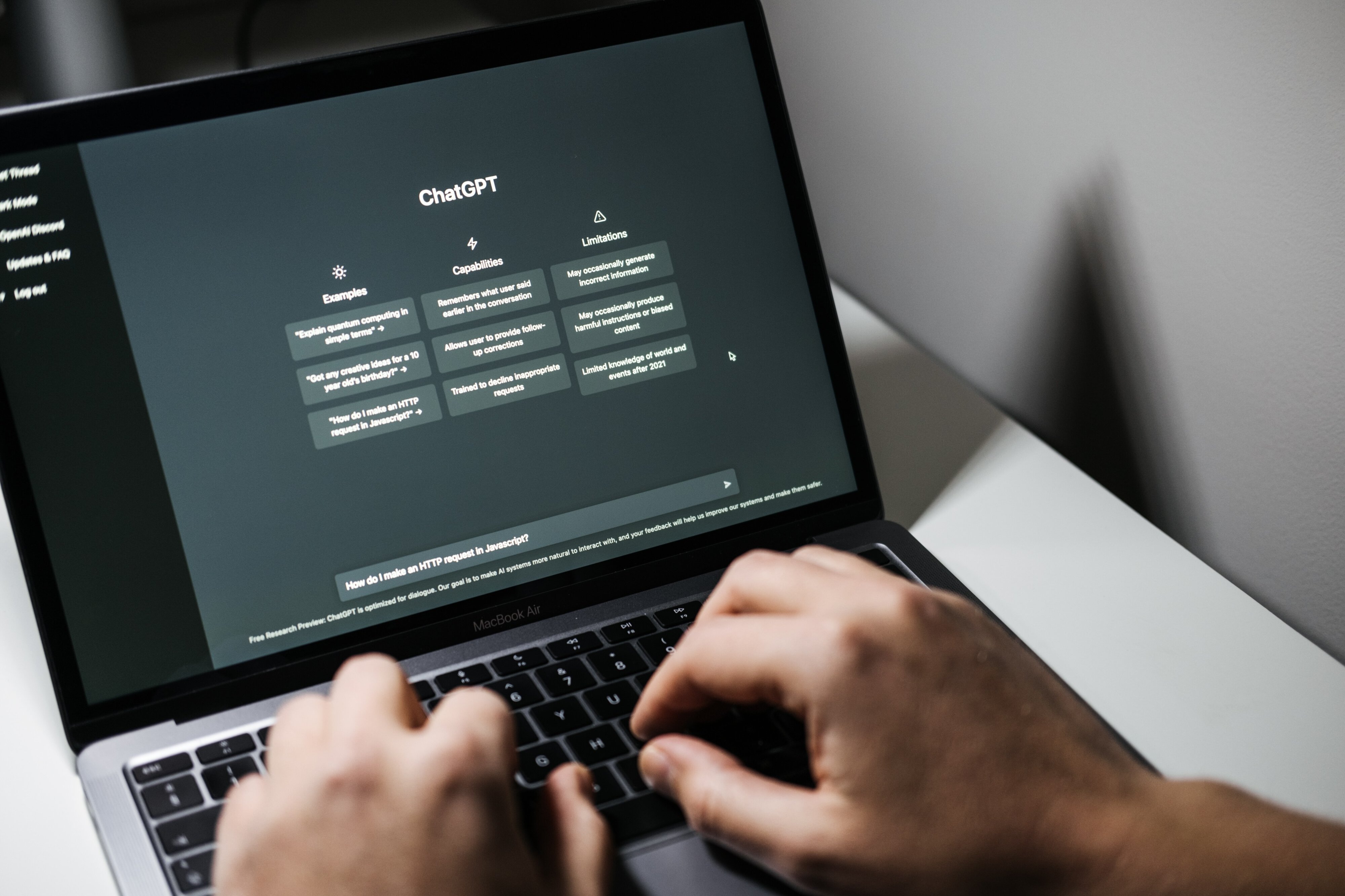 Как продавать и привлекать клиентов с помощью ChatGPT: советы от OpenAI и Go Fish