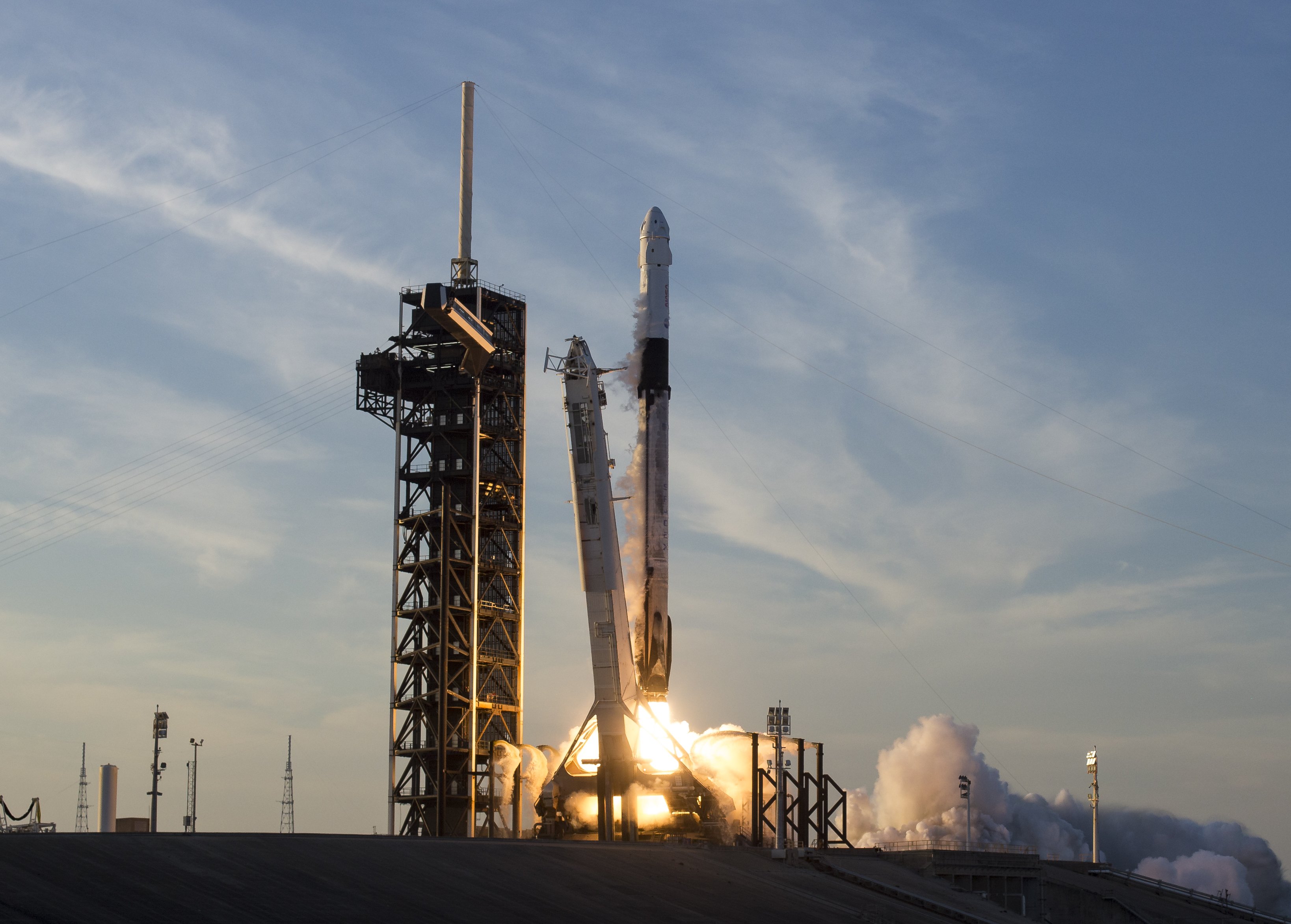 NASA и SpaceX: новые миссии для доставки экипажей на МКС