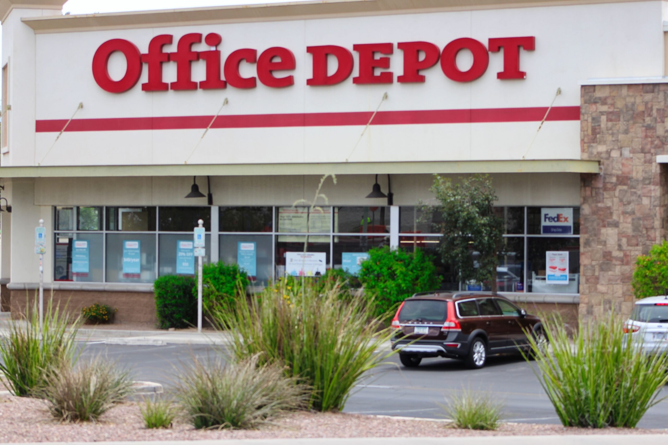 Office Depot Group: Ребрендинг и его последствия для бизнеса