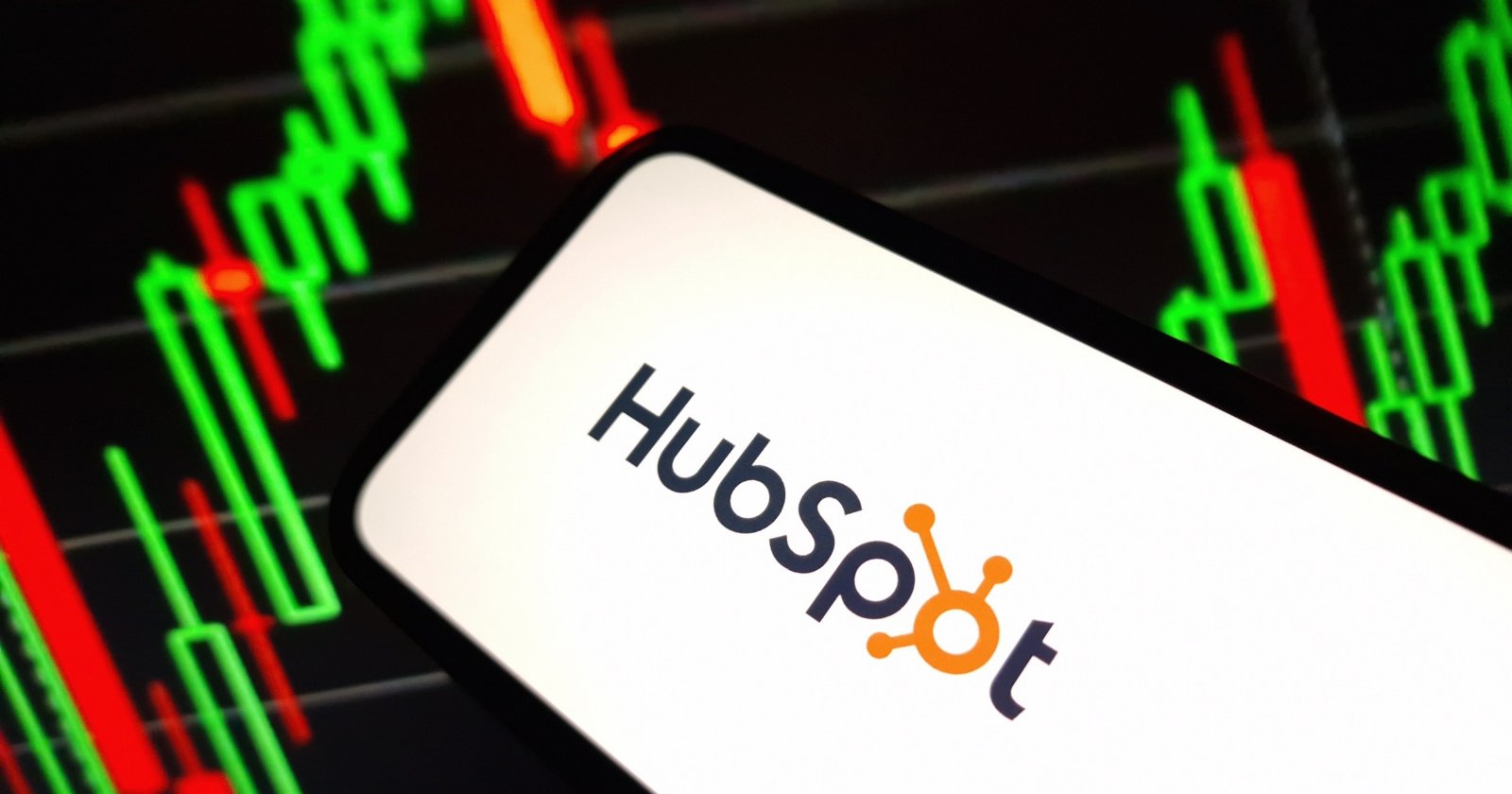 Как HubSpot адаптировался к изменениям в SEO и AI: новый взгляд на маркетинг